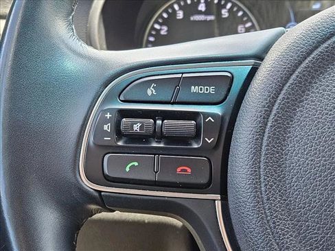 Used 2018 Kia Optima S w/ 18" Alloy Wheels Package image 12