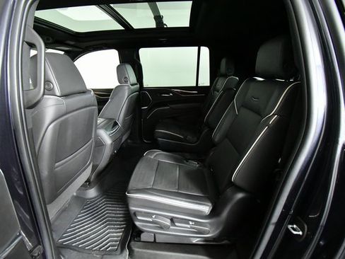 Certified 2022 Cadillac Escalade ESV Premium Luxury w/ Performance Package image 24