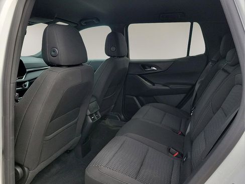 Used 2025 Chevrolet Equinox LT image 9