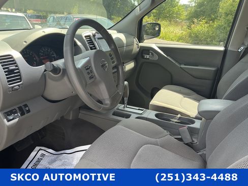 Used 2019 Nissan Frontier SV image 20