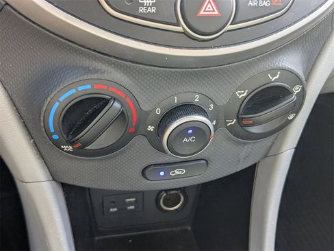 Used 2016 Hyundai Accent SE image 22