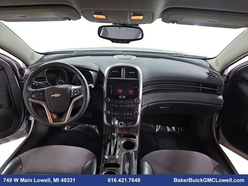 Used 2014 Chevrolet Malibu LT w/ Power Convenience Package image 9