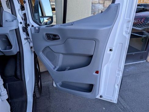 Used 2019 Ford Transit 150 XL image 28