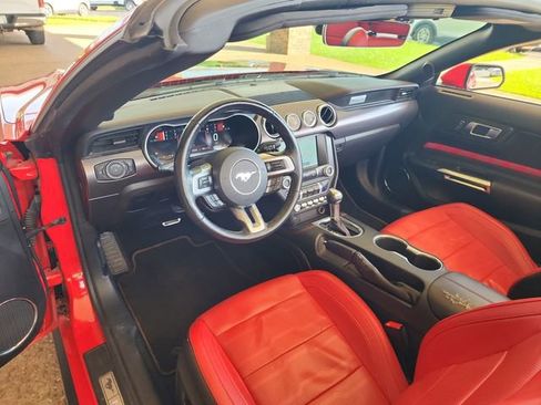 Used 2022 Ford Mustang GT Premium w/ GT Performance Package RWD image 10
