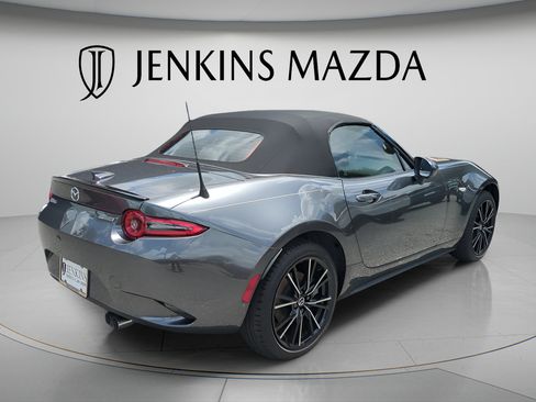 New 2026 MAZDA MX-5 Miata Grand Touring RWD image 8