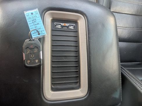 Used 2018 GMC Yukon XL Denali w/ Open Road Package image 21