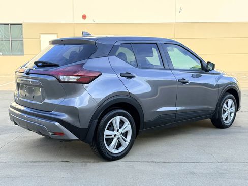 Used 2024 Nissan Kicks S FWD image 5