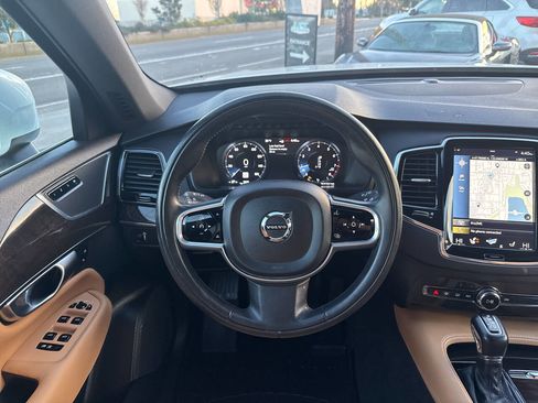 Used 2018 Volvo XC90 T6 Momentum w/ Convenience Package image 25