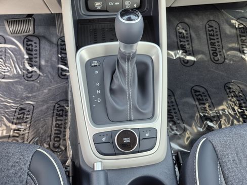New 2026 Hyundai Venue SEL FWD image 25