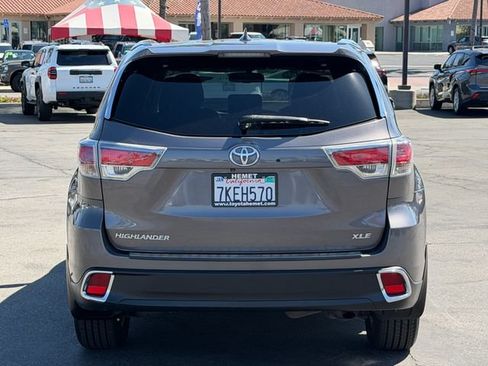 Used 2015 Toyota Highlander XLE FWD image 7