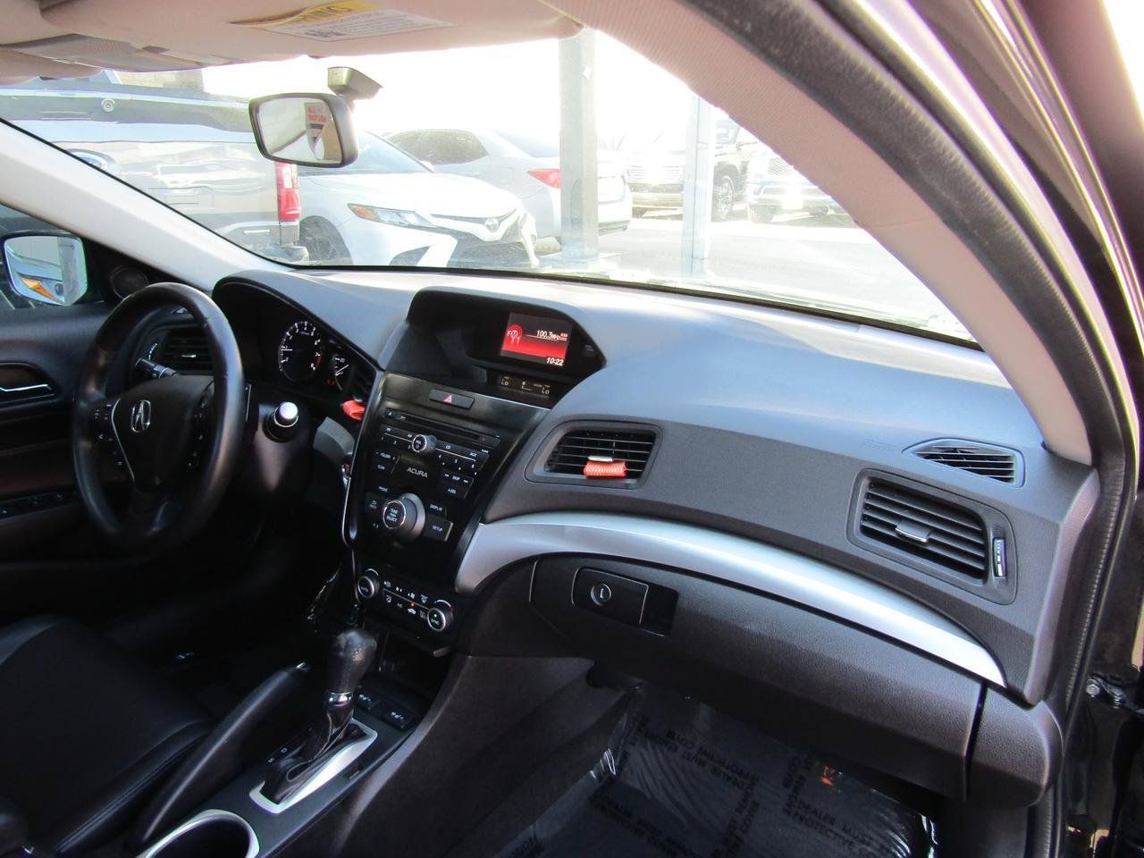 Used 2016 Acura ILX FWD image 9