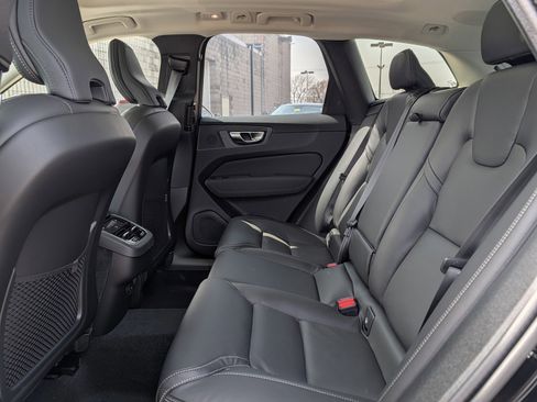 New 2026 Volvo XC60 B5 Ultra w/ Climate Package AWD/4WD image 6