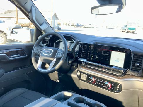 New 2026 GMC Sierra 1500 Elevation image 39