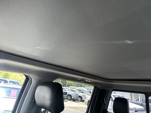 Used 2020 Ford F150 Lariat w/ Equipment Group 502A Luxury image 40