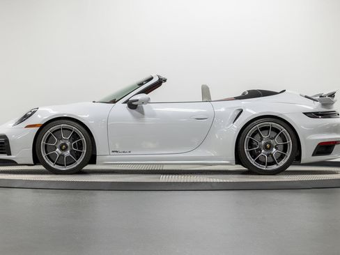 Used 2022 Porsche 911 Turbo S AWD/4WD image 4