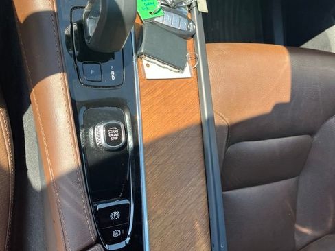 Certified 2023 Volvo XC90 B6 Plus w/ Protection Package Premier AWD/4WD image 12