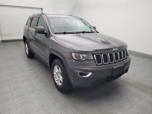 Used 2017 Jeep Grand Cherokee Laredo w/ Quick Order Package 23E AWD/4WD image 13