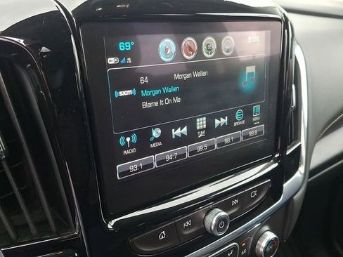 Used 2018 Chevrolet Traverse LT FWD image 16