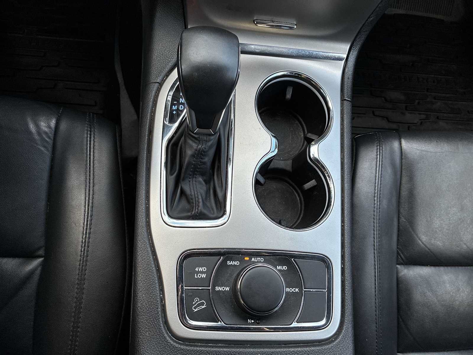 Used 2018 Jeep Grand Cherokee Limited AWD/4WD image 21