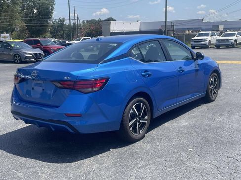 Used 2024 Nissan Sentra SV FWD image 3