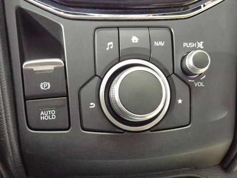 Used 2019 MAZDA CX-5 Touring image 17