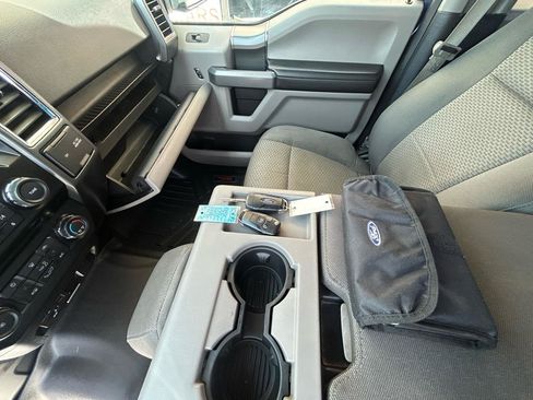 Used 2015 Ford F150 XLT w/ Equipment Group 302A Luxury AWD/4WD image 14