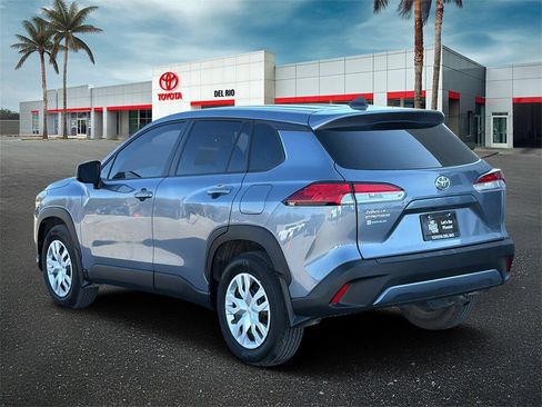 Used 2025 Toyota Corolla Cross L image 4