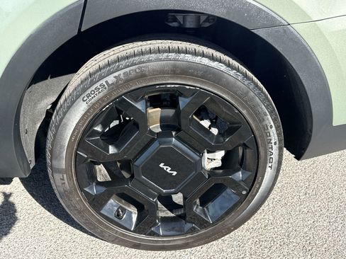 Used 2024 Kia Sorento SX Prestige w/ Olive Brown Leather Package image 7