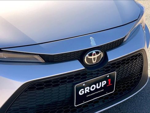 Used 2020 Toyota Corolla LE image 28