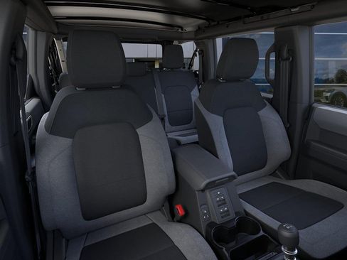 New 2026 Ford Bronco 4-Door AWD/4WD image 10