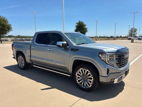 Used 2023 GMC Sierra 1500 Denali Ultimate AWD/4WD image 5