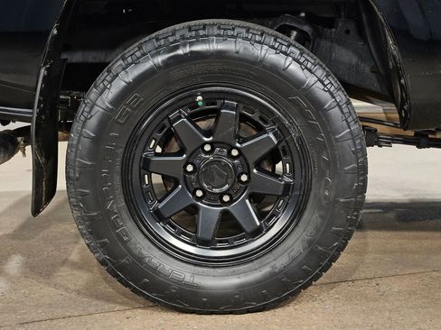 Used 2023 Toyota Tacoma SR image 17