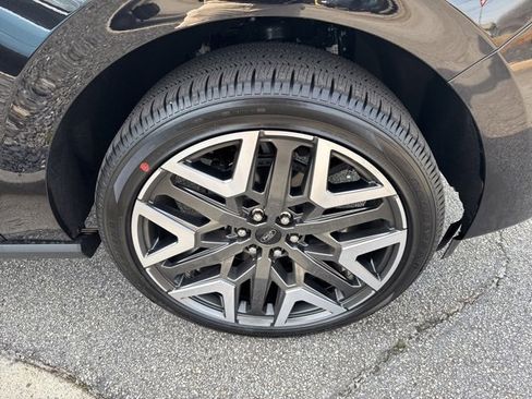 New 2026 Ford Expedition Platinum w/ Platinum Ultimate Package image 13