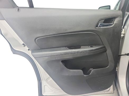 Used 2017 GMC Terrain SLE image 19