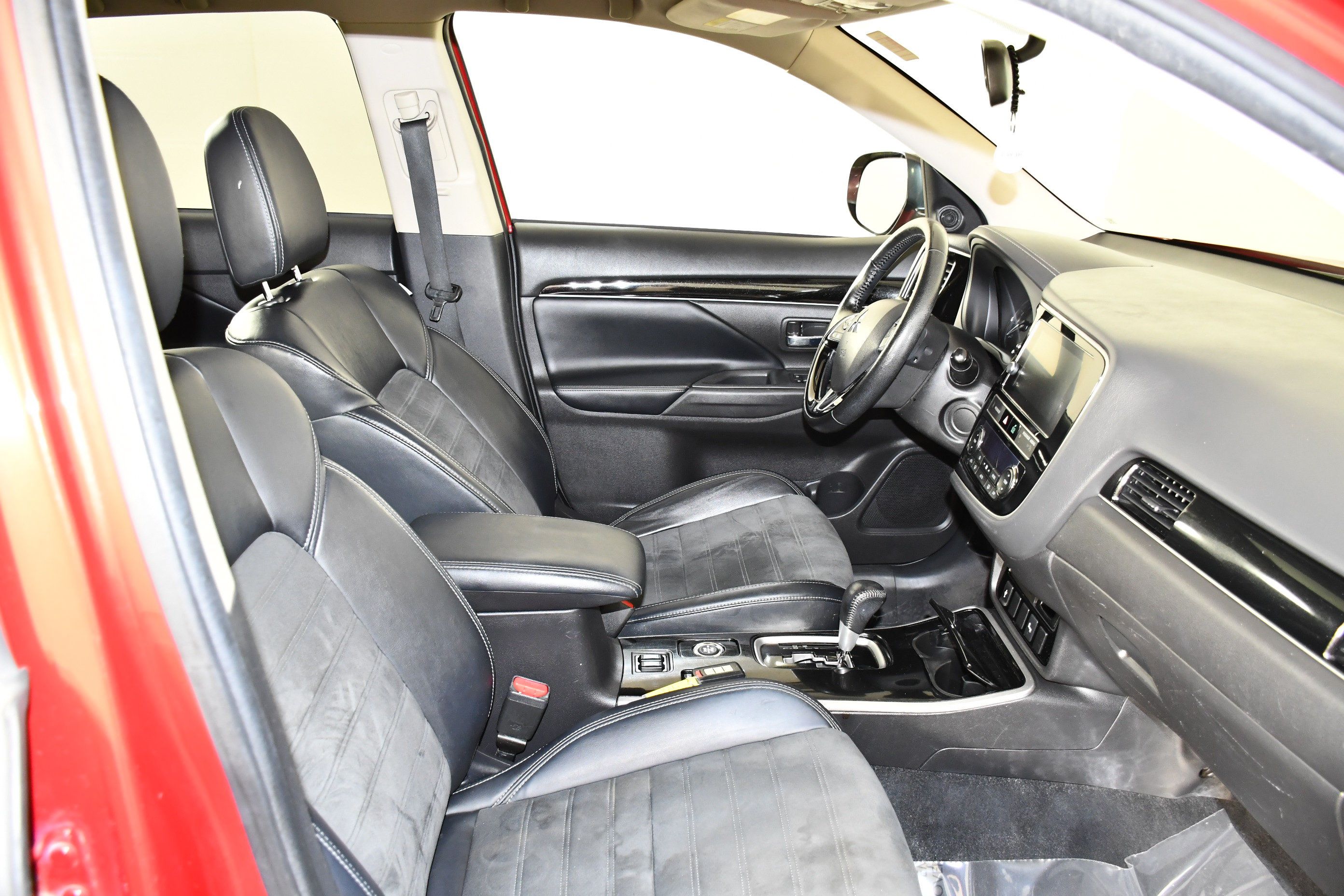 Used 2019 Mitsubishi Outlander SE AWD/4WD image 33