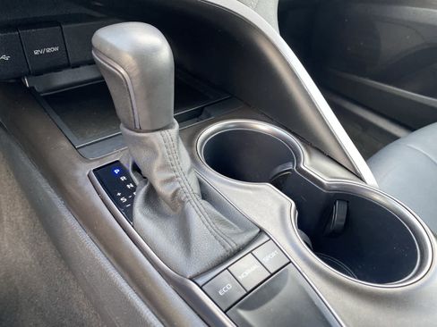 Used 2024 Toyota Camry SE FWD image 31