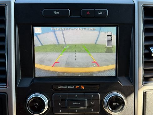 Used 2018 Ford F150 Lariat w/ Equipment Group 502A Luxury image 24