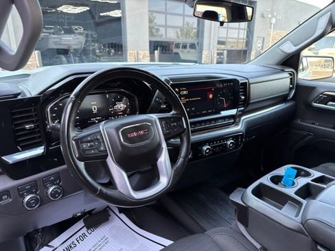 Used 2023 GMC Sierra 1500 SLE AWD/4WD image 14