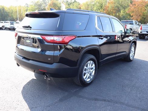 Used 2021 Chevrolet Traverse LT image 35