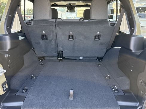 New 2025 Jeep Wrangler Rubicon w/ XTREMEE 35" Tire Package image 19