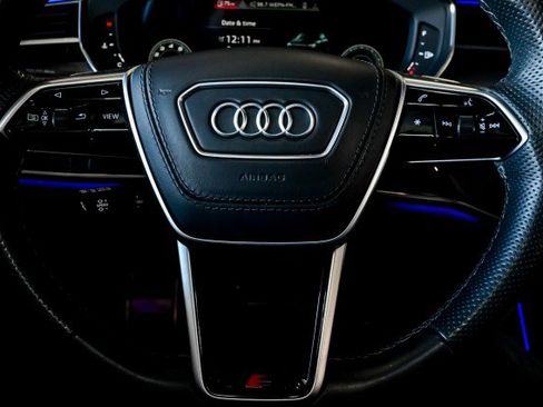 Used 2022 Audi S8 w/ S8 Comfort Plus Package image 35