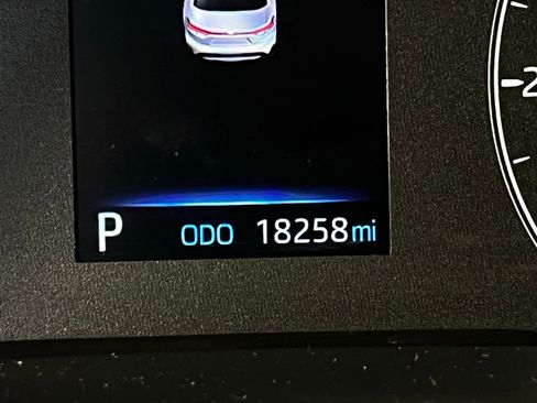 Used 2024 Toyota Corolla LE FWD image 11