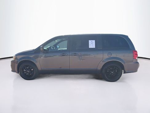 Used 2020 Dodge Grand Caravan GT FWD image 4