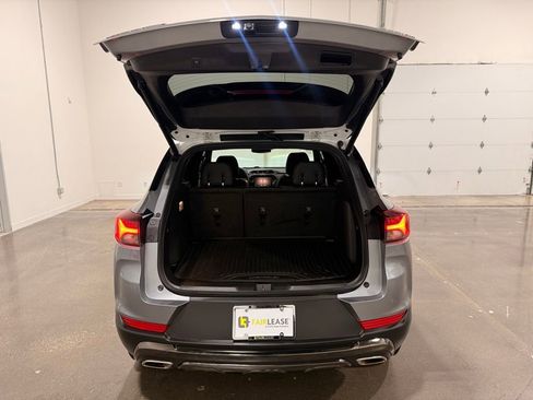 Used 2023 Chevrolet TrailBlazer ACTIV w/ Sun and Liftgate Package FWD image 9