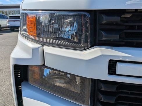 Used 2021 Chevrolet Silverado 1500 Custom image 10