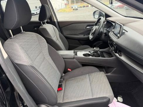 Used 2021 Nissan Rogue SV image 8