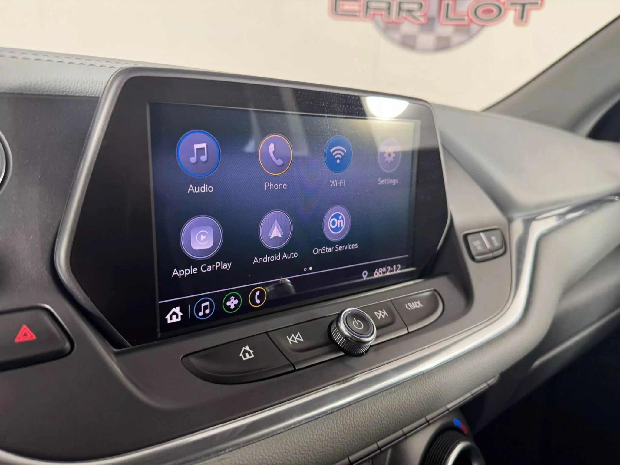 Used 2020 Chevrolet Blazer LT FWD image 19