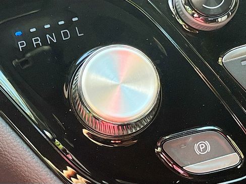 New 2026 Chrysler Pacifica Select image 16