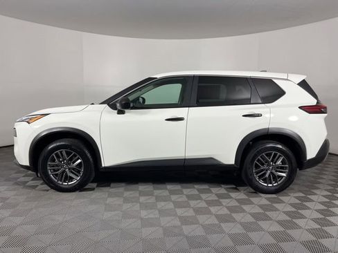 Used 2023 Nissan Rogue S FWD image 7