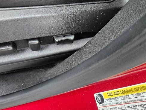 Used 2011 Chevrolet Equinox LTZ FWD image 19